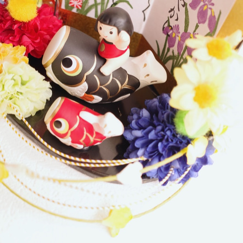 端午の節句 ］鯉のぼりにのった金太郎アレンジメント 送料無料 造花