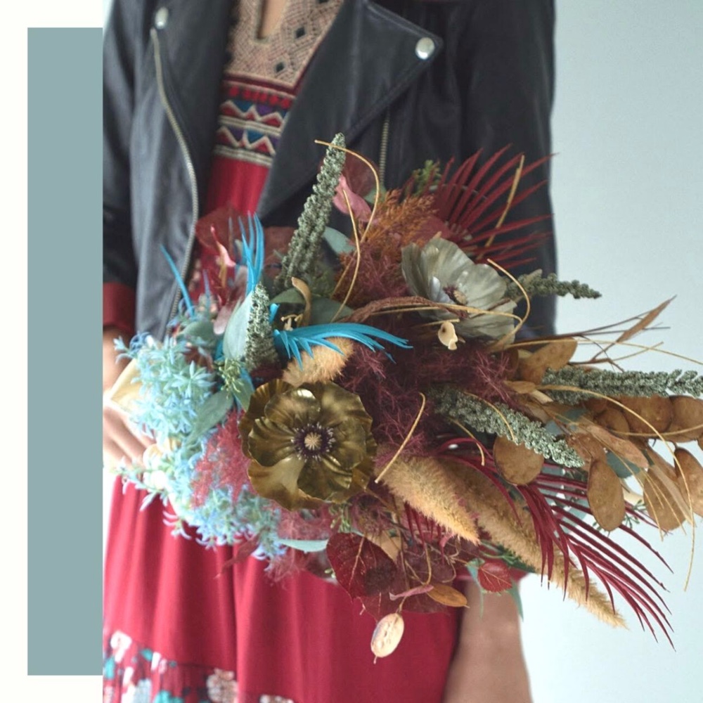 【 受注後制作商品 】秋冬 赤 キャメル ブーケ 造花 ウェディングブーケ ブーケ ブートニアセット 花嫁 秋冬