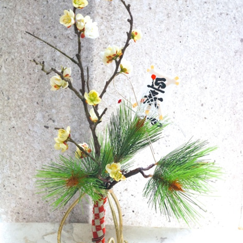 受注制作】白梅と松のスタンドブーケ アートフラワー HanaSakie 通販