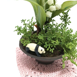 【母親節禮物】鈴蘭和熊貓微型假盆景 第2張的照片