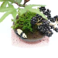 緑のもみじとパンダのミニフェイク盆栽 2枚目の画像