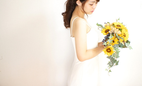 向日葵的半瀑布花束/靴子套夏季婚禮！（人造花） 第3張的照片