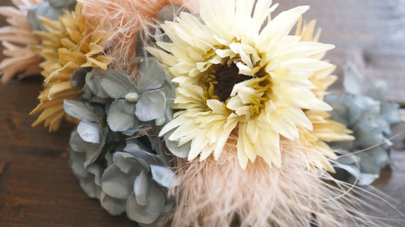 【送料無料】スモーキーカラーが可愛いガーベラと紫陽花の髪飾り 10枚目の画像
