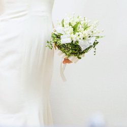 【再次上架】天然花束·胸花套裝鈴蘭和蕾絲緞帶人造花婚禮花束 第9張的照片