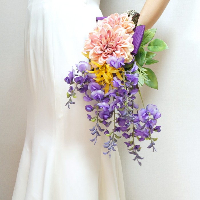 【 受注後制作商品 】 和装・洋装に！藤の花 &サーモンピンクダリアのブーケ