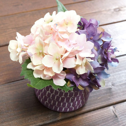 ピンクと紫2色のシンプルあじさいアレンジメント　造花 5枚目の画像