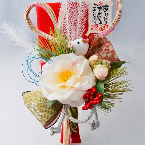 豪華!椿と畳縁のちりめん赤羽子板正月飾り ほっこりイノシシ 豪華!椿と畳縁のちりめん赤羽子板正月飾り ほっこりイノシシ