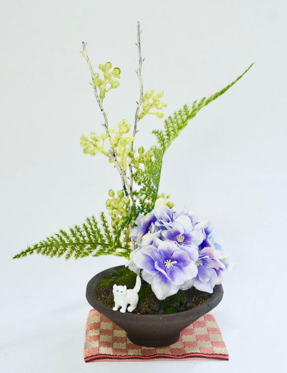 紫陽花と白猫のミニフェイク盆栽 （造花）初夏 夏 涼 ネコ ミニチュア フィギュア 7枚目の画像