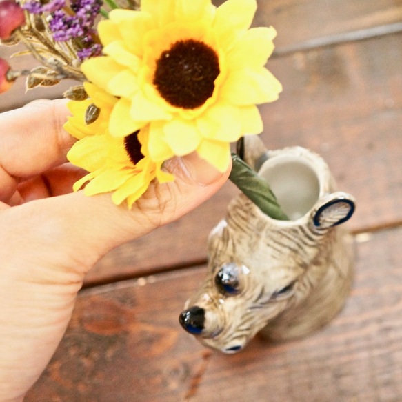 ［ 送料無料 ] サイのひまわりポット 造花 向日葵 陶器 飾り アニマル さい 動物 ベース 8枚目の画像