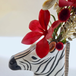 ［ 送料無料 ] シマウマの紅葉ポット 造花 秋のインテリア 陶器 飾り アニマル しまうま 動物 ベース 9枚目の画像