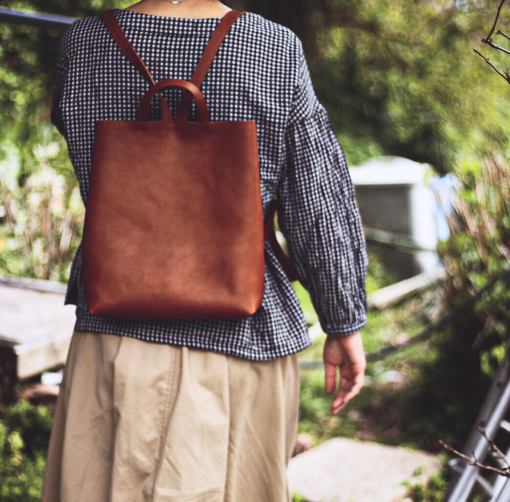 大人のヌメ革リュック　(受注生産) 13,884円