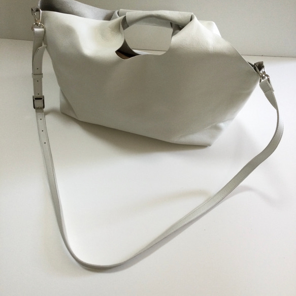 牛革なのに軽い大人バッグ♪のショルダー 6枚目の画像