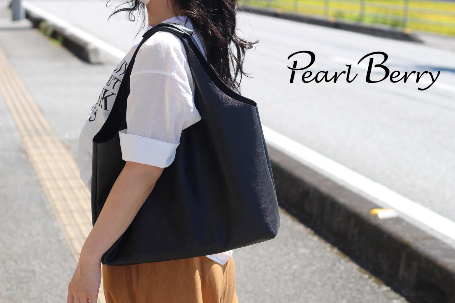 牛革なのに軽い大人バッグ(大)の肩掛けタイプ★A4サイズがゆったり入ります