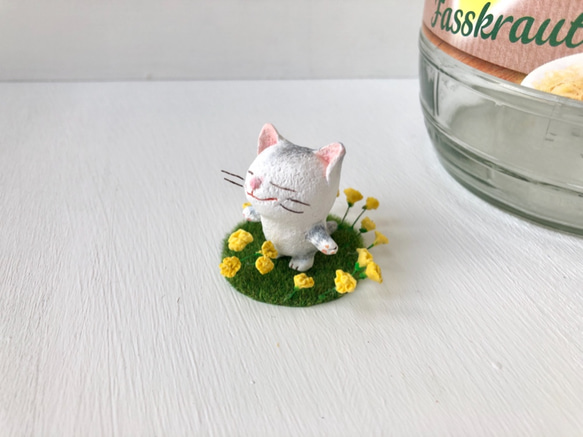 【再販】春を感じて猫さん グレートラ白 受注制作 3枚目の画像