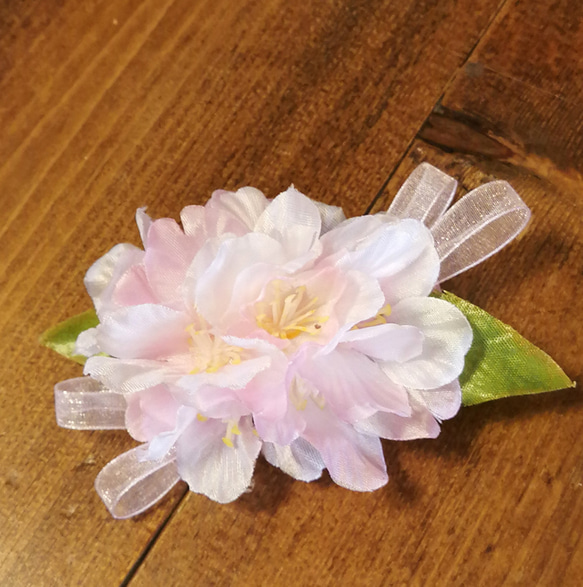 お花のヘアクリップ003_ふんわり乙女な桜（大）　 1枚目の画像