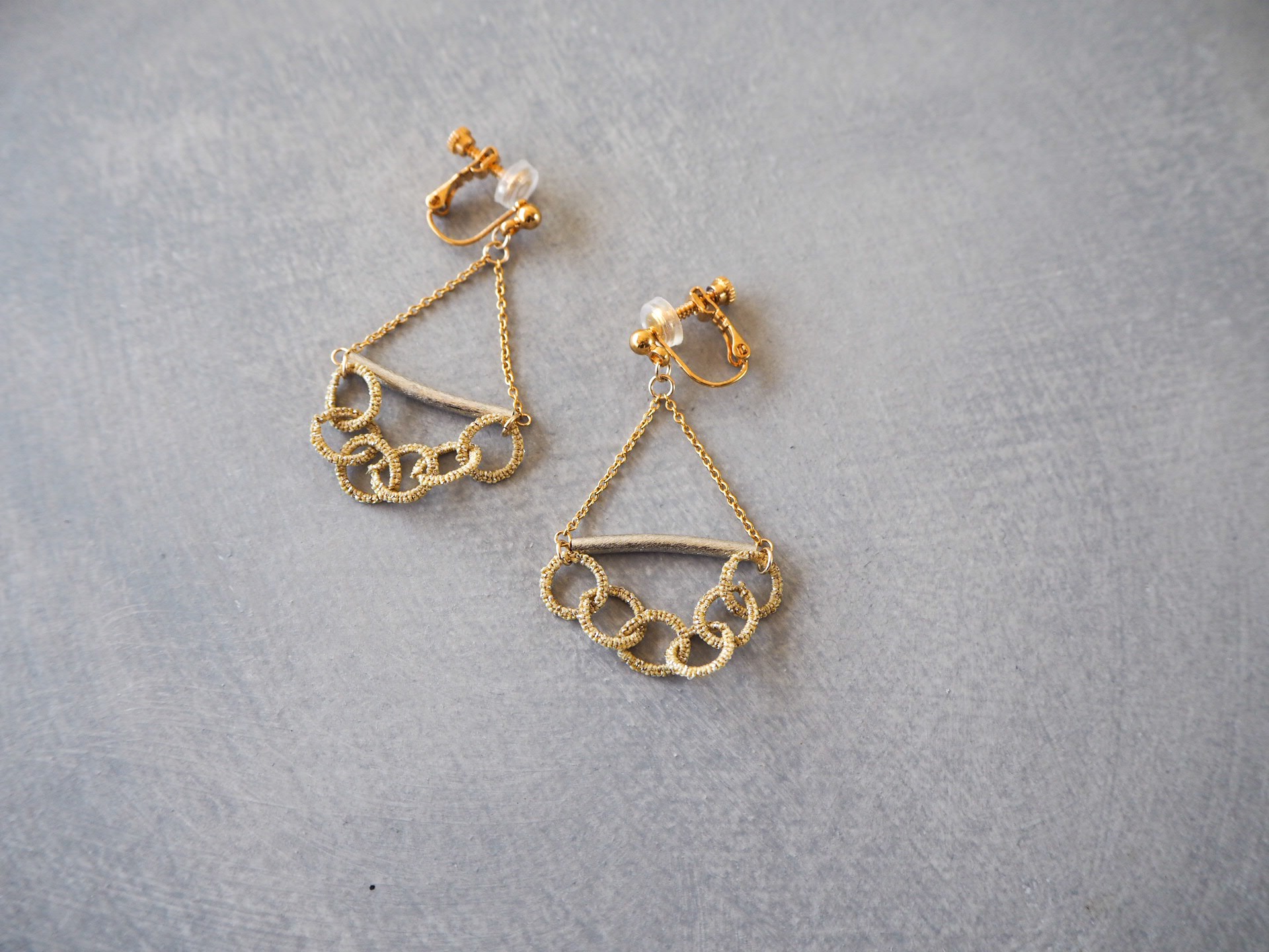 さざ波 イヤリング・ピアス / GOLD