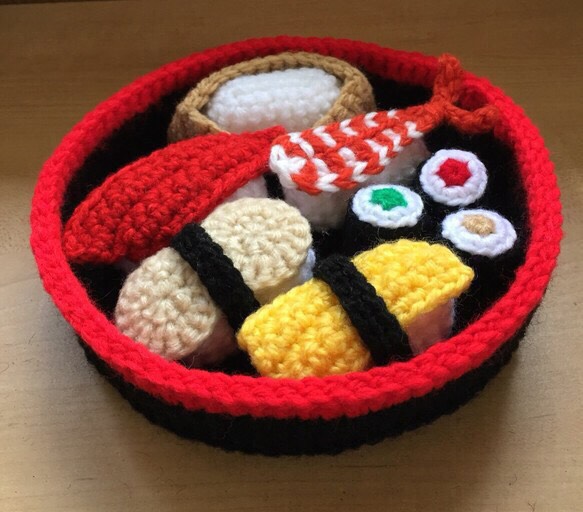 シ*イ様 お寿司くんの編みぐるみ◎ シ*イ様 お寿司くんの編みぐるみ◎ シ*イ様 お