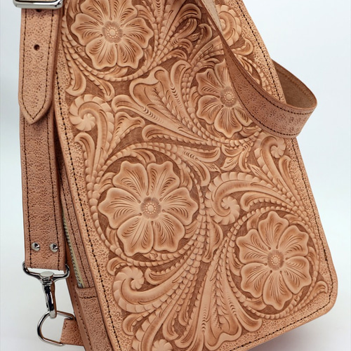 受注製品]ボディバッグ(フルカービング ナチュラル) ショルダーバッグ