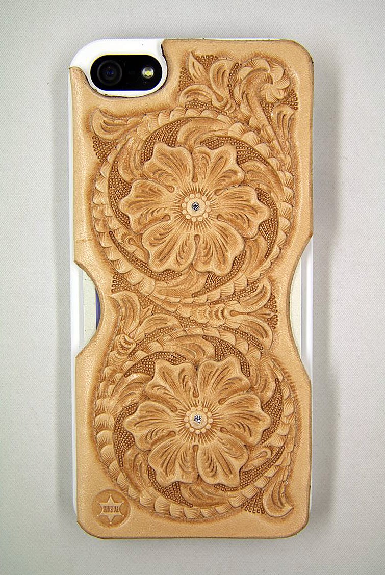 iPhoneSEカバー(唐草ナチュラル)