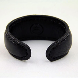 バングル(レディス・黒) 2枚目の画像