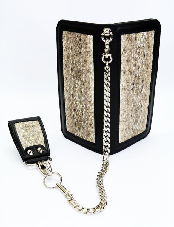 ガラガラ蛇ウォレット 