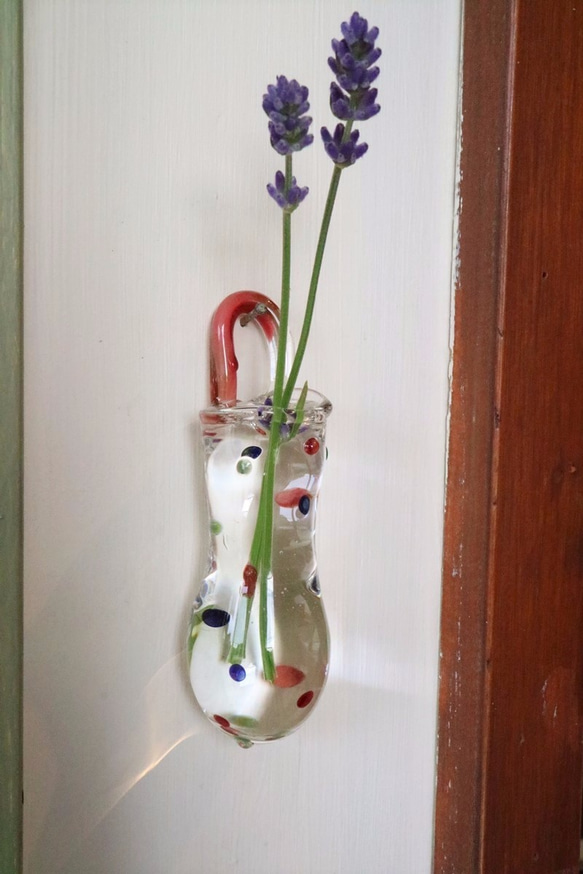 カラフル水玉模様のガラス壁掛け花瓶 1枚目の画像