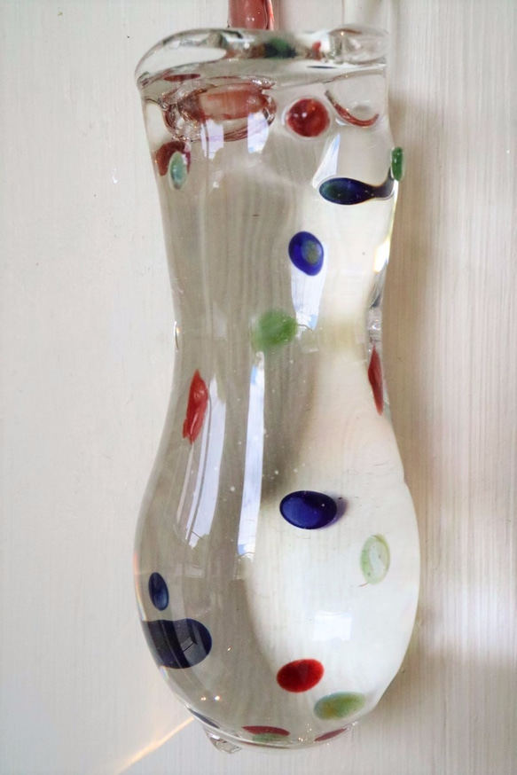 カラフル水玉模様のガラス壁掛け花瓶 3枚目の画像