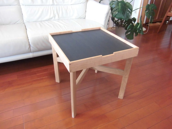 リバーシブルトレイテーブル（黒板＆市松模様） 2枚目の画像