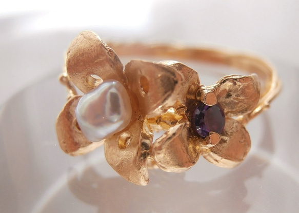 珍珠和紫水晶戒指 第1張的照片
