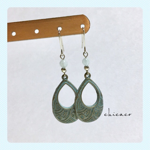 天然石アクアマリンの青銅ピアス／イヤリング ピアス（フック