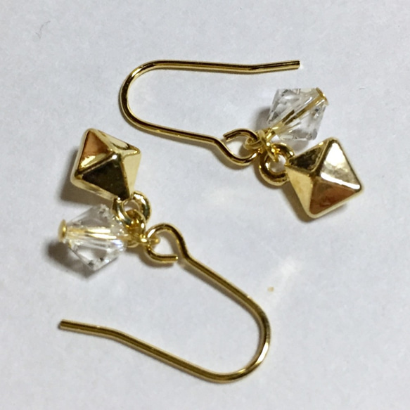 SWAROVSKIスタッズピアス／イヤリング gold 2枚目の画像