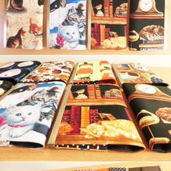8種・本と猫柄がま口カードケースカバー見開き型 5枚目の画像