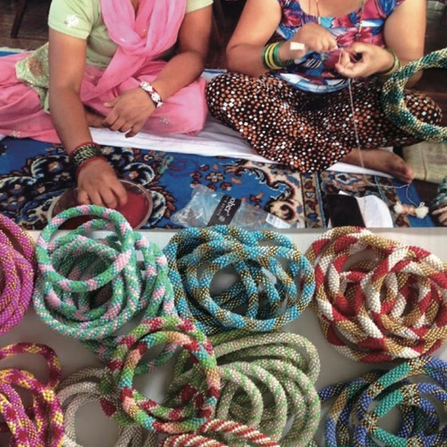 ネパール ビーズのブレスレット（3） フェアトレード（ネパール震災