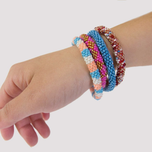 ネパール ビーズのブレスレット（6） フェアトレード（ネパール震災