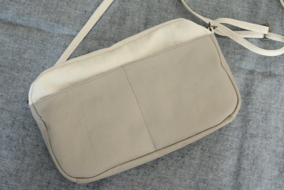 (再販)　帆布　よくばりショルダー　(color : grayish beige ) 4枚目の画像