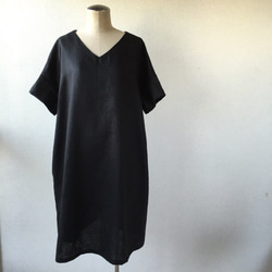&lt;專題&gt;簡約的黑色/亞麻洋裝 第1張的照片