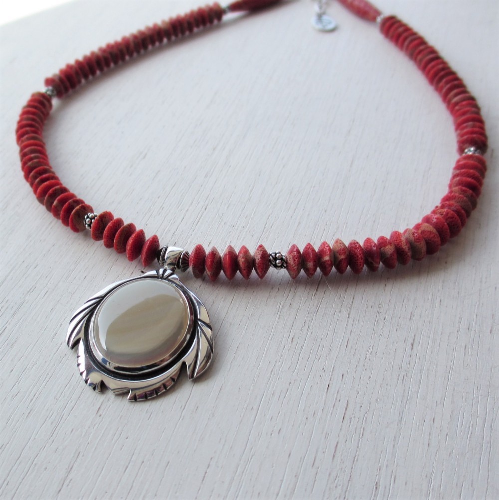 [Sea Turtle]タカセ貝/イソバナ珊瑚 ネックレス