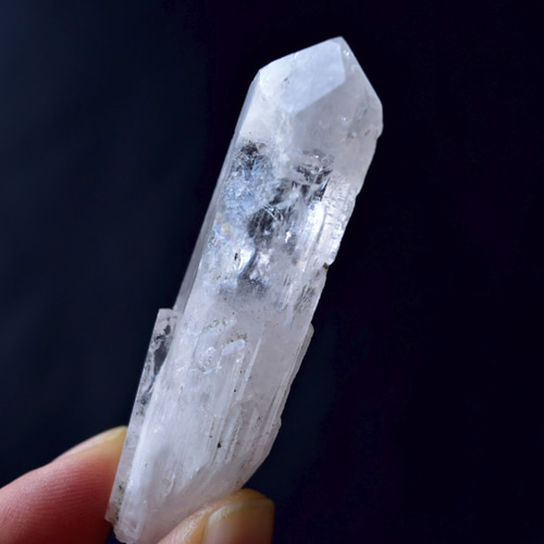 ピンク・ダンビュライト パイライト 天使の柱 メキシコ産 23.6g/ 鉱物・結晶 天然石 Stone marble 的作品｜Creema  10045472