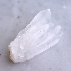 水晶クラスター　クリスタル・クォーツ　fleur-de-lis　群馬県産　15.7g/ 鉱物・結晶原石 3枚目の画像