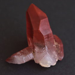 レッドヘマタイト・クォーツ　赤水晶　レコードキーパー　モロッコ産　18.4ｇ/ 鉱物・ポイント水晶 3枚目の画像