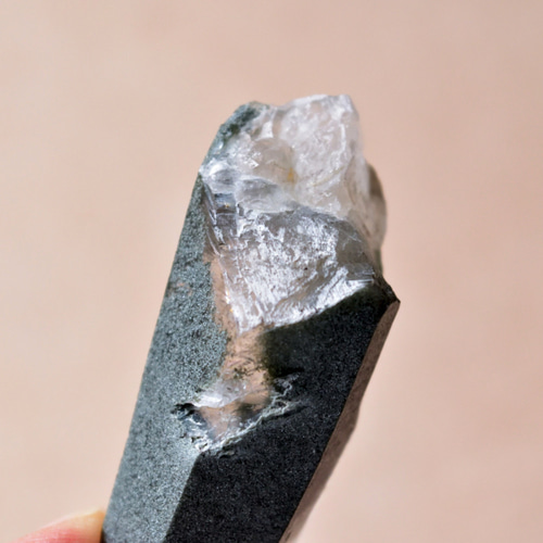 別格！ヒマラヤ鉱山ガネッシュヒマール水晶クォーツインクォーツポイント透明度抜群！ ガネッシュヒマール産]ヒマラヤ水晶原石ナチュラルポイント