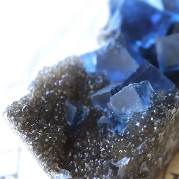 フローライト（蛍石）　Indigo blue　中国・福建省産　83g/ 鉱物・結晶原石 7枚目の画像