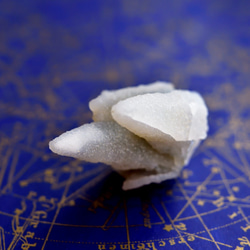 カルセドニー・オン・カルサイト　インド・マハーラーシュトラ州産　24.6g/鉱物・結晶原石 10枚目の画像