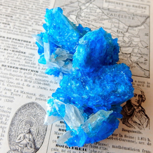 カルカンサイト・オン・セレナイト 人工結晶 ポーランド産 51g/ 鉱物 
