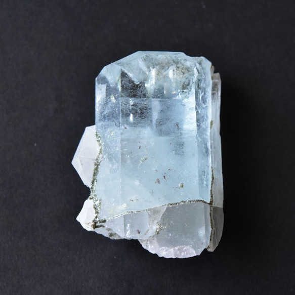 巴基斯坦斯卡都的海藍寶石配白色石英基質岩石18.3克/礦物和晶體礦石 第1張的照片