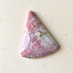 Mosaulkite Sakura神社少女在美國密蘇里州出產42.5 cts./ Loose·Cabochon 第7張的照片