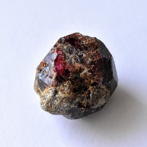 レッドガーネット　マダガスカル産　18g/鉱物・結晶原石 3枚目の画像