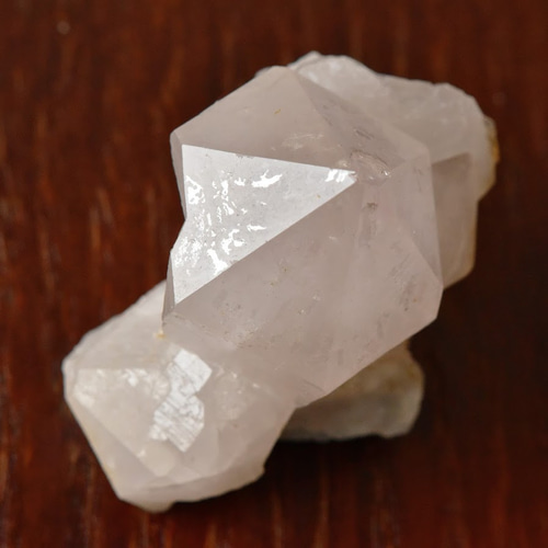 ポイント水晶クラスター ジェネレータークリスタル・クォーツ ロシア