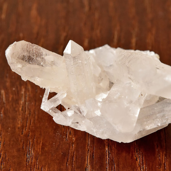 ポイント水晶クラスター　インターフェレンスクォーツ（成長干渉水晶）　ロシア・ダルネゴルスク産　 23g/ 鉱物・レアコレ 6枚目の画像