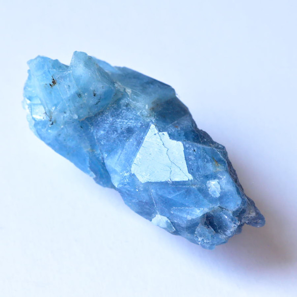アクアマリン　Neo Blue　ベトナム・タンホア産　30.8g/ 鉱物・結晶原石 2枚目の画像